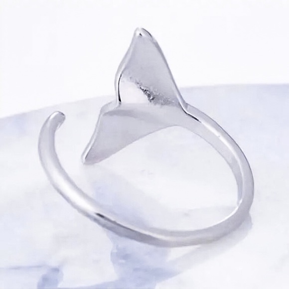 ⚜️[𝟯/$𝟭𝟴]⚜️NEW Whale’s Tail Silver Adjustable Ring - Picture 6 of 9